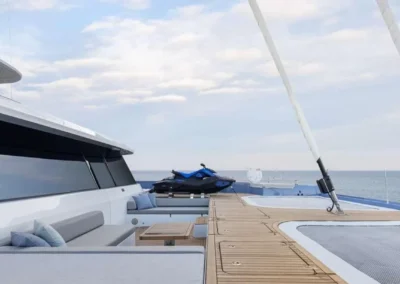 Sunreef 70 AGATA BLU foredeck sunpads